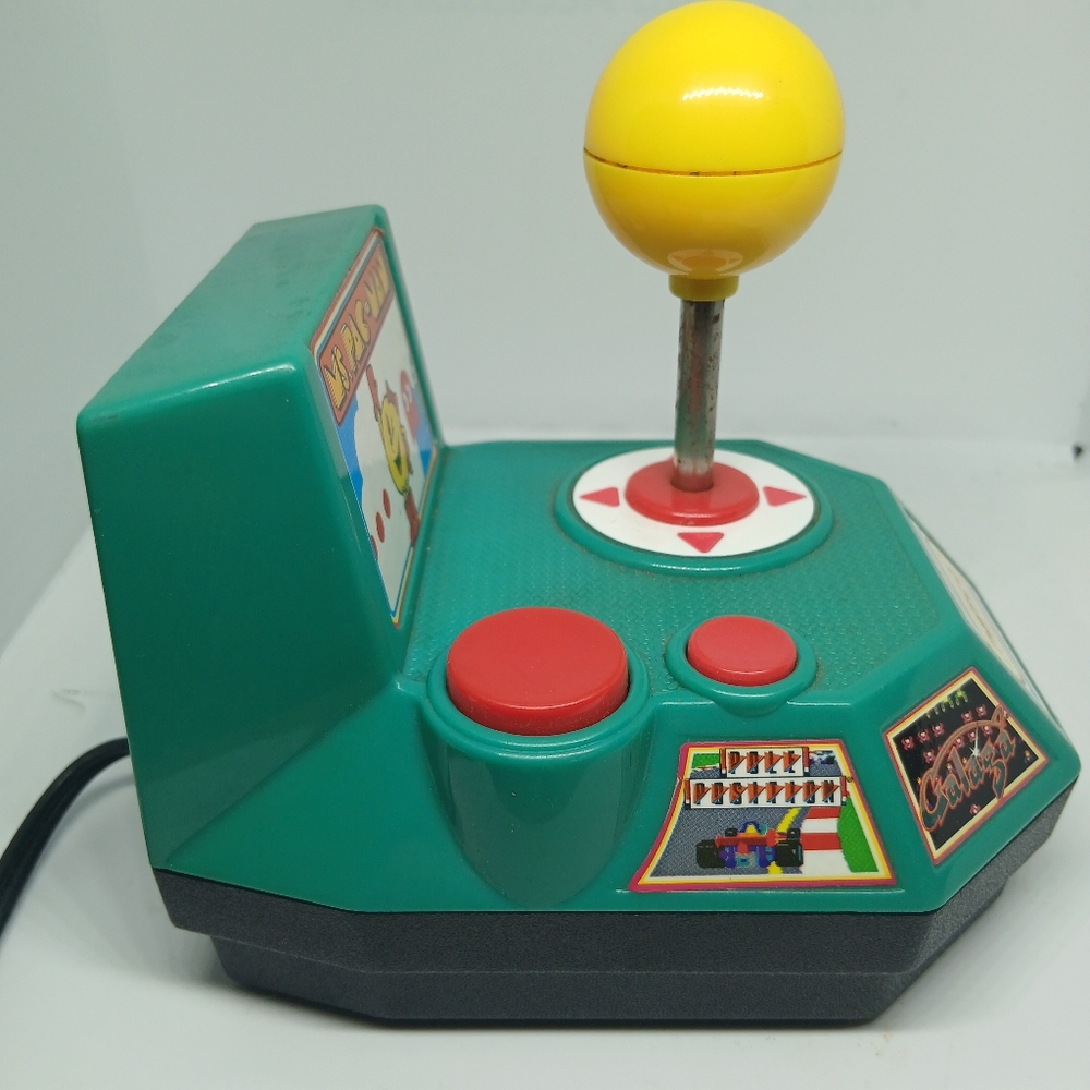 Ms Pac-man Arcade Game - Picture 4 of 11